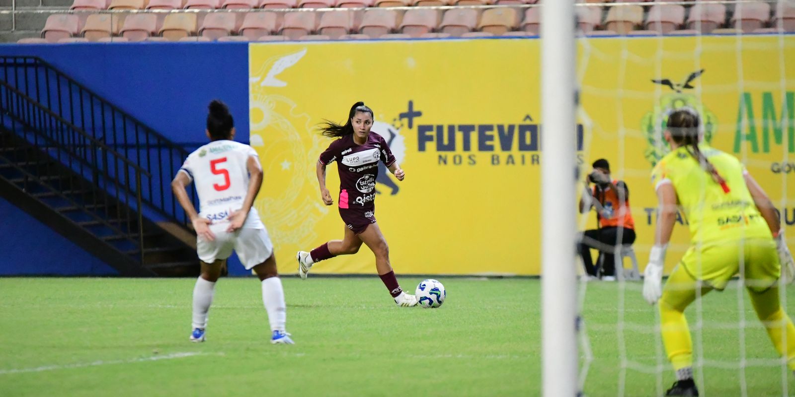 br-feminino:-ferroviaria-vence-3b-da-amazonia-e-retoma-lideranca