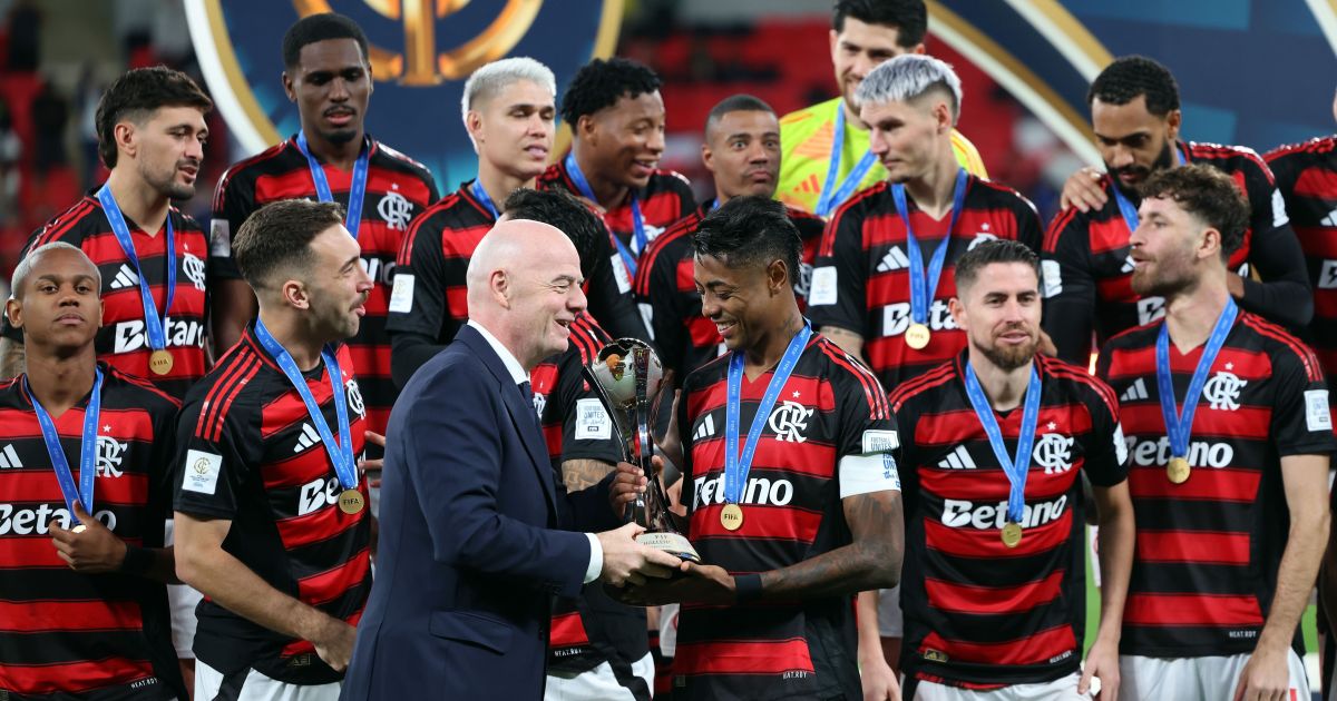 flamengo-pode-bater-quase-meio-bilhao-de-reais-com-premiacoes-em-2025