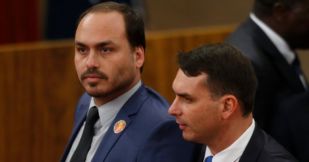 carlos-bolsonaro-mantem-candidatura-ao-senado-por-sc,-mesmo-com-flavio-disputando-planalto