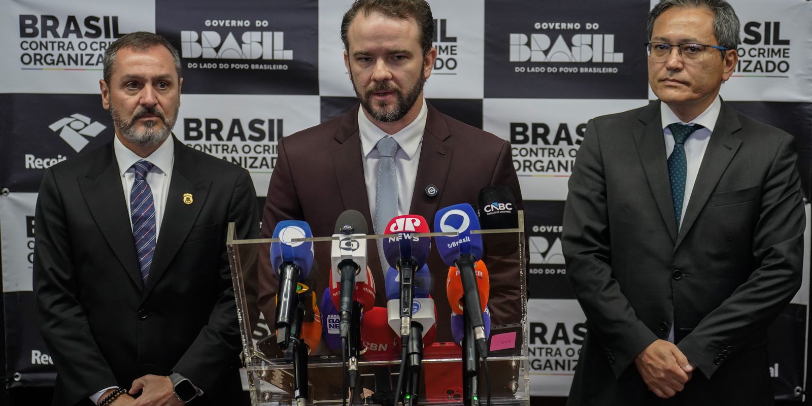 brasil-e-eua-anunciam-acordo-de-combate-ao-trafico-de-armas-e-drogas