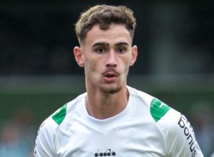 joia-do-coritiba-celebra-titularidade-e-relembra-drama-que-atrasou-estreia