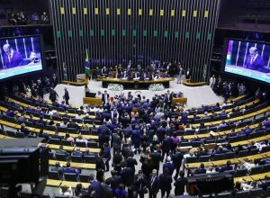 camara-aprova-texto-base-de-pec-com-novas-regras-para-pagamento-de-precatorios-a-partir-de-2027