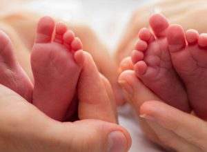 bebes-com-dna-de-tres-pessoas?-veja-como-funciona-nova-tecnica-para-evitar-doencas-hereditarias