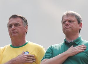 tarcisio-diz-que-primeiro-ato,-caso-se-torne-presidente,-sera-indulto-a-bolsonaro