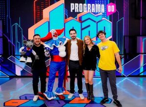 programa-do-joao-celebra-o-dia-das-criancas-com-bozo,-xaropinho,-nattan-por-ai-e-bela-fernandes