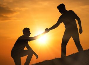 por-que-ser-gentil-e-uma-estrategia-evolutiva,-segundo-a-ciencia