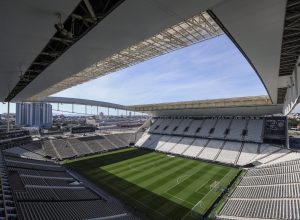 santos-x-coritiba-no-brasileirao:-onde-assistir,-horario-e-escalacoes
