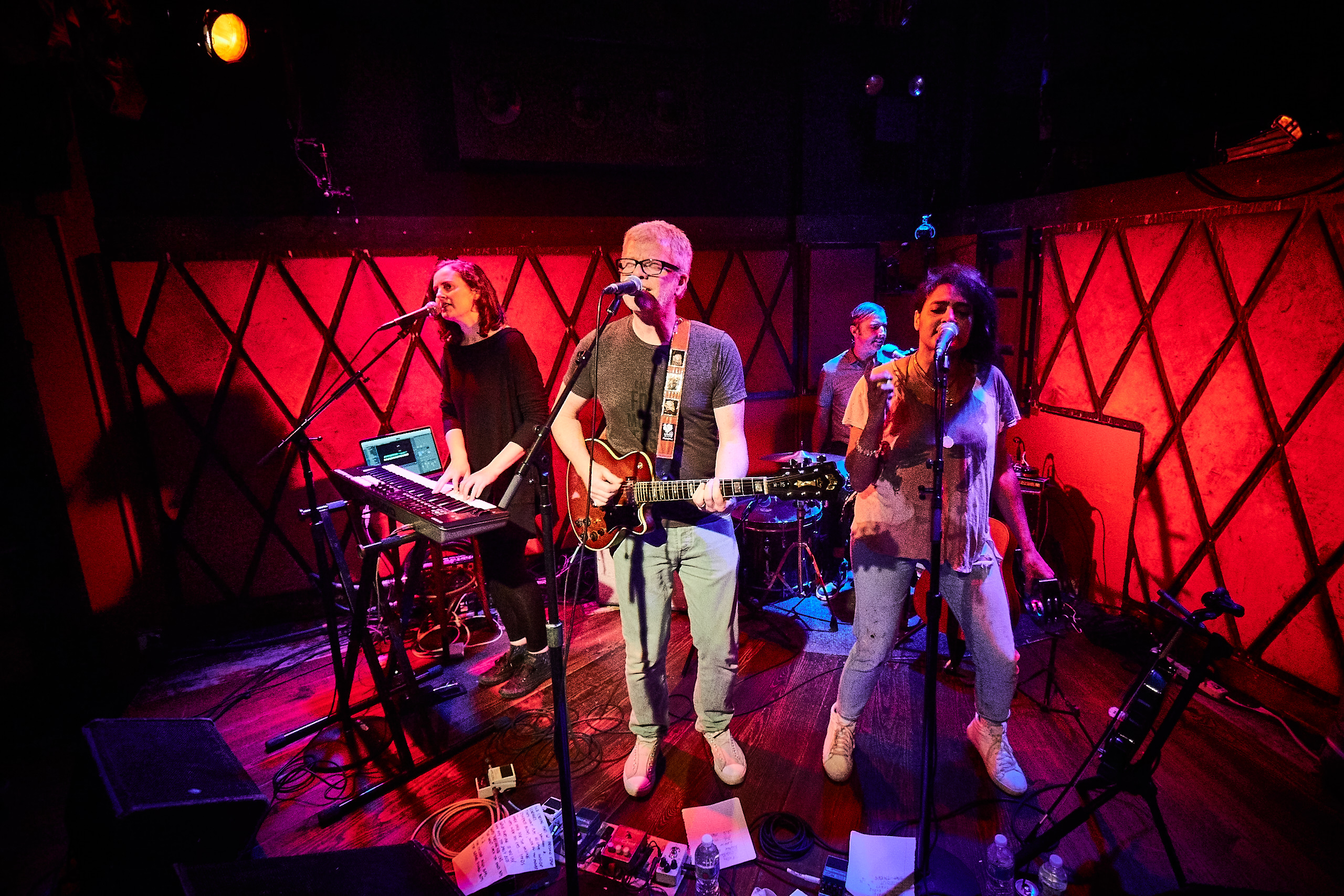 quem-e-o-roqueiro-preso-nos-eua-por-posse-de-pornografia-infantil