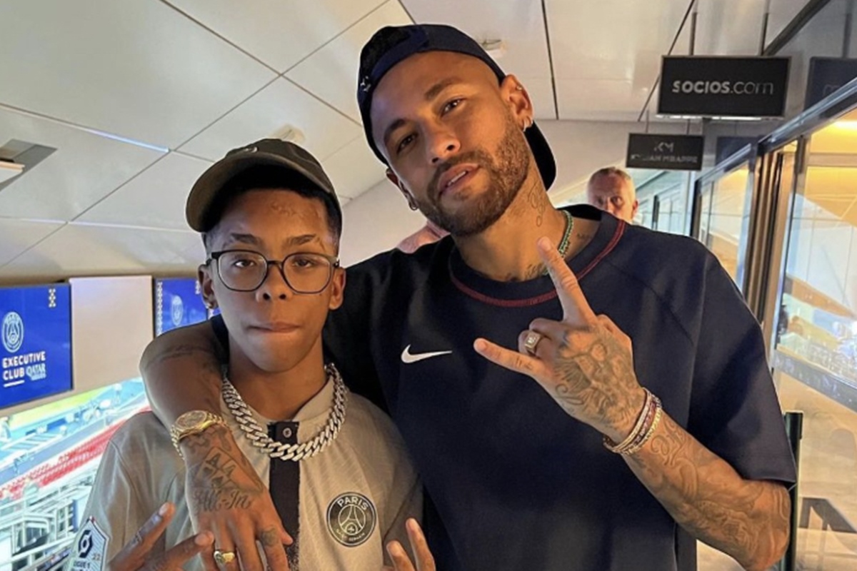 quem-e-boca-de-09,-influenciador-que-posou-com-cordao-de-chefe-do-cv