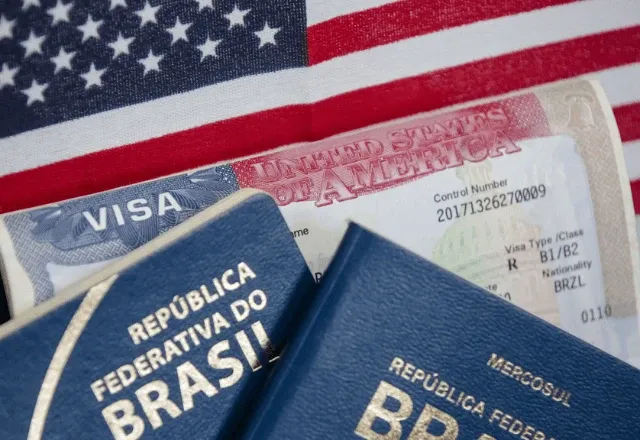 embaixada-dos-eua-no-brasil-retoma-emissao-de-vistos-para-estudantes-com-novas-exigencias