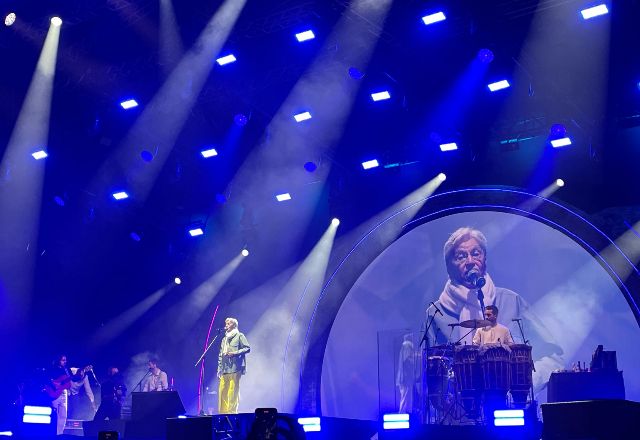 caetano-veloso-encerra-coala-festival-2025-e-emociona-publico-no-memorial-da-america-latina