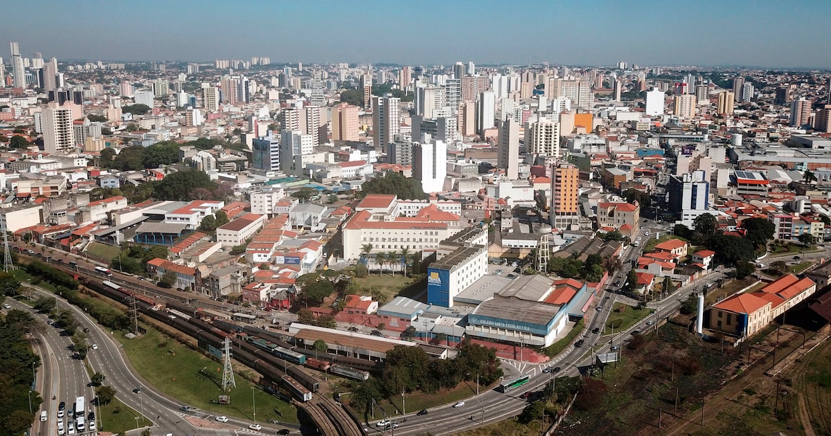 concurso-para-diretor-de-escola-de-sorocaba-exige-que-candidato-esteja-apto-a-portar-arma