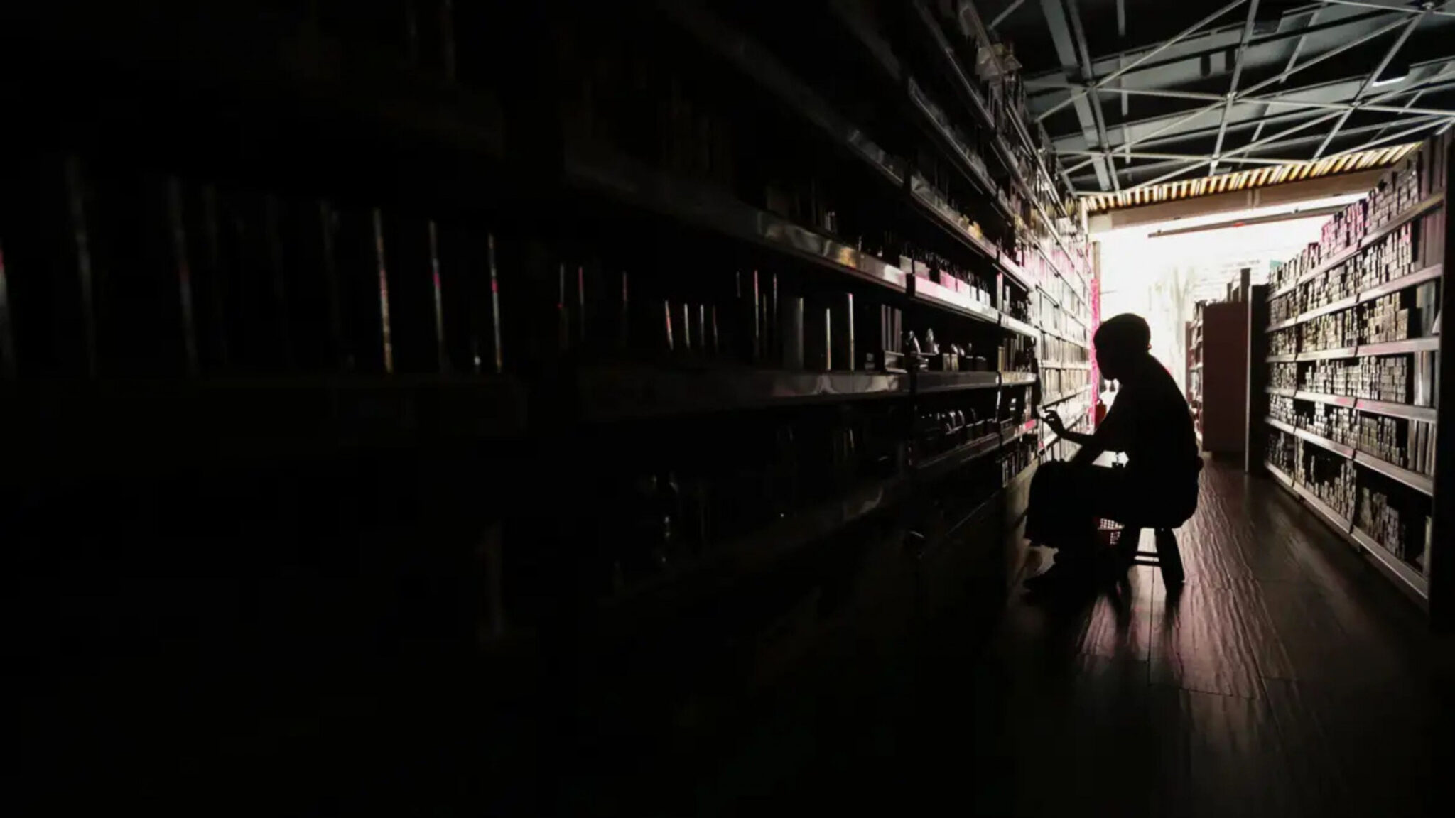 ficou-no-escuro?-saiba-como-pedir-ressarcimento-por-queda-de-energia