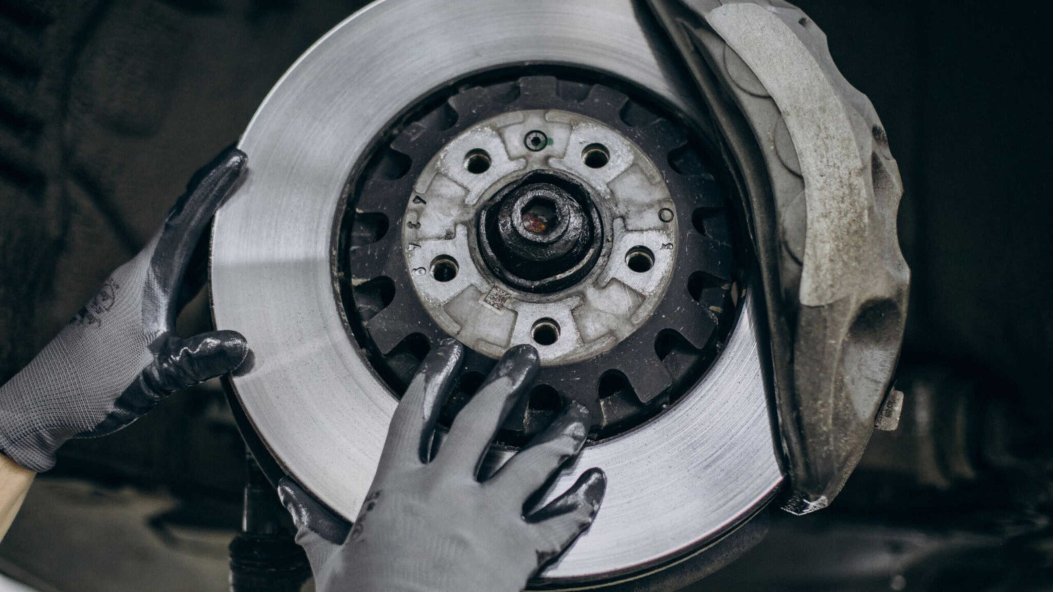 freio-do-carro-chiando?-veja-o-que-pode-ser-e-como-resolver