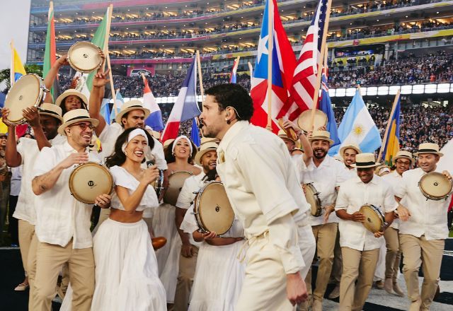 bad-bunny-reacende-debate-politico:-porto-riquenhos-sao-cidadaos-norte-americanos-ou-nao?