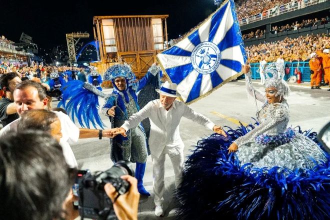 novo-diz-que-vai-pedir-inelegibilidade-de-lula-apos-desfile-na-sapucai