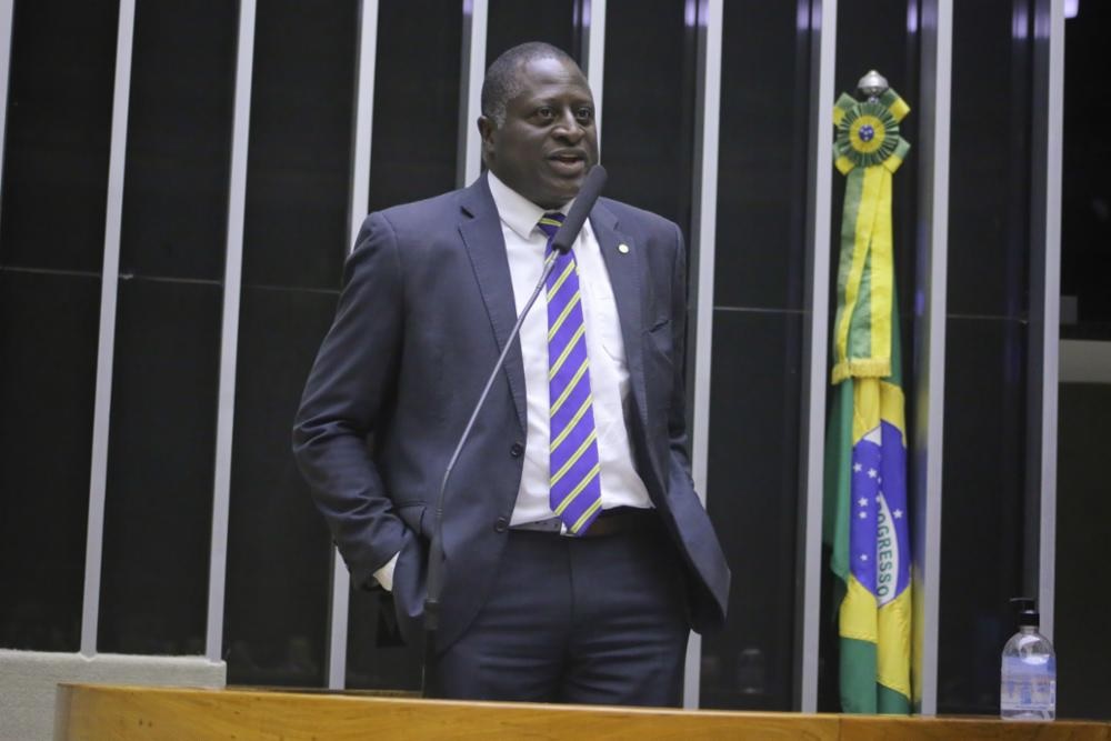 para-centrao,-pl-deu-“tiro-no-pe”-ao-lancar-candidatura-de-bolsonarista-para-o-tcu