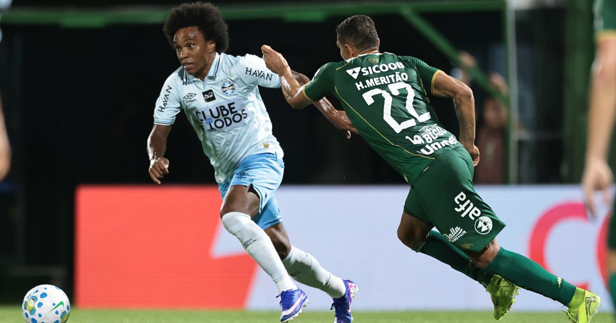 gremio-e-chapecoense-empatam-em-jogo-marcado-por-falhas-no-brasileirao