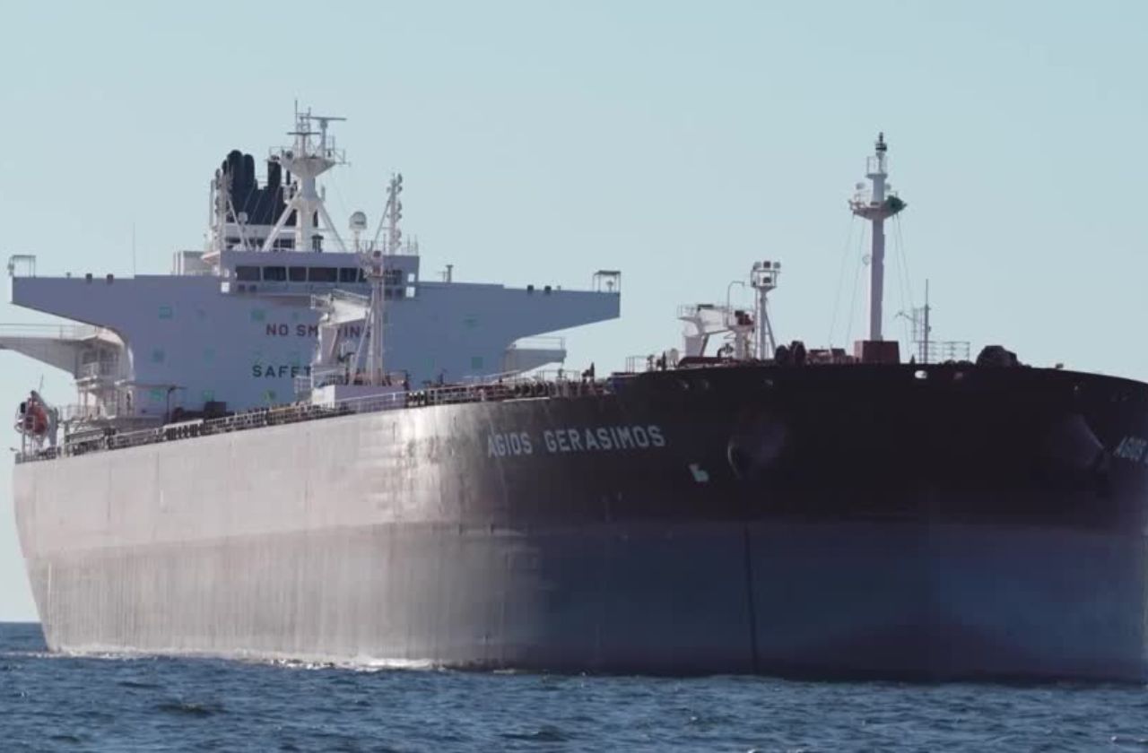 eua-renovam-permissao-para-compra-de-petroleo-russo-em-alto-mar