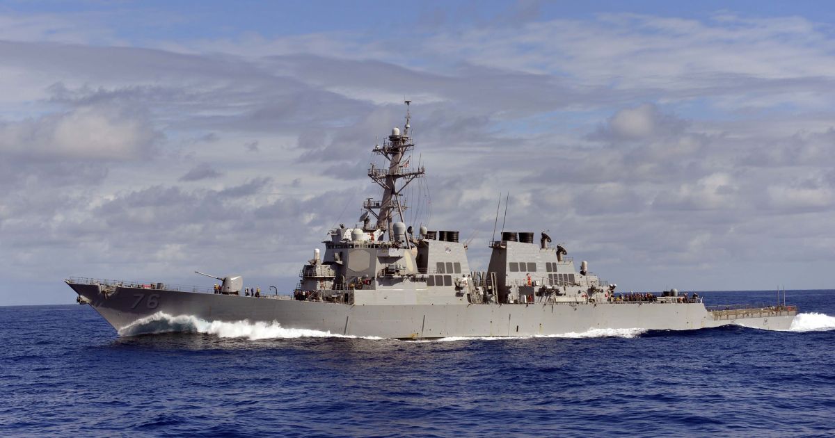 navio-de-guerra-dos-eua-perdeu-potencia-e-propulsao-por-horas
