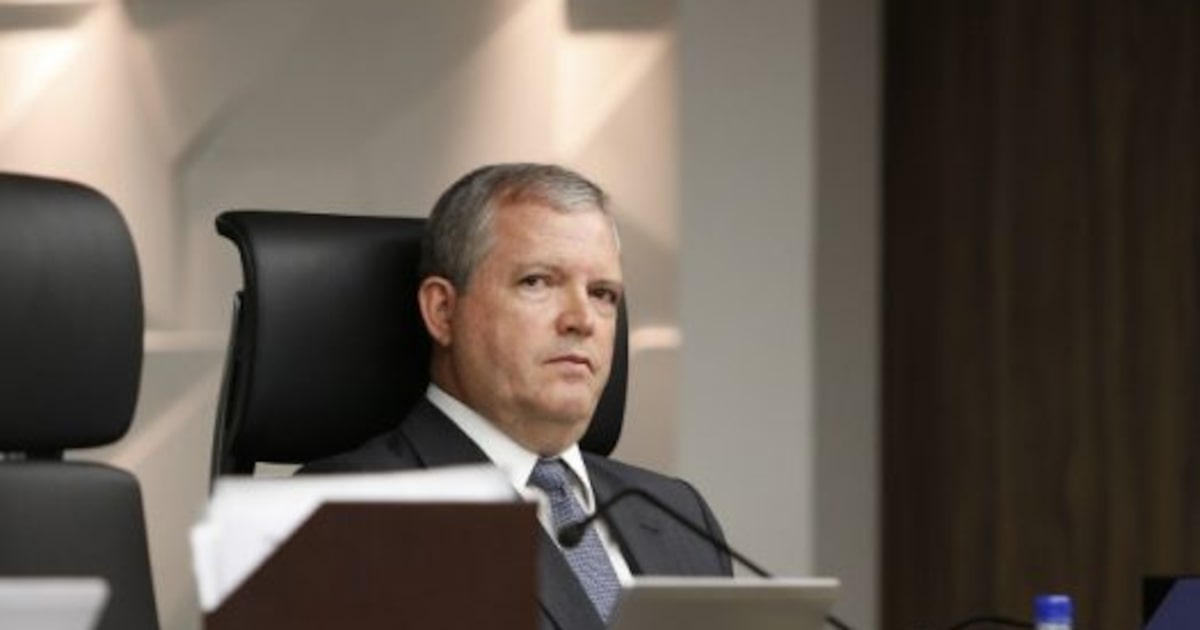 acao-no-tcu-tenta-driblar-freio-a-supersalarios-e-cria-‘teto-duplex’-para-servidores